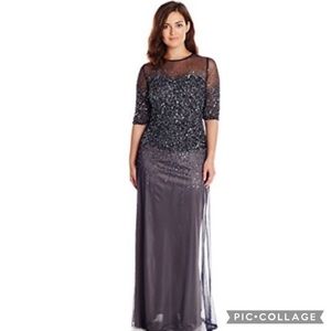 Adrianna Papell Beautiful Navy Blue Dress Beaded Illusion 3/4 Sleeve Gown Size 6